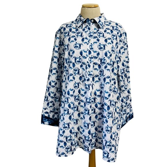Chicos Tops - Chicos Women's Sz XL Tie Dye Shirt Blouse Shells No Iron Blue White